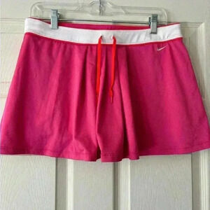 Nike Sphere dri fit tennis skirt. Size M